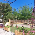 بيت للعطل Fotini